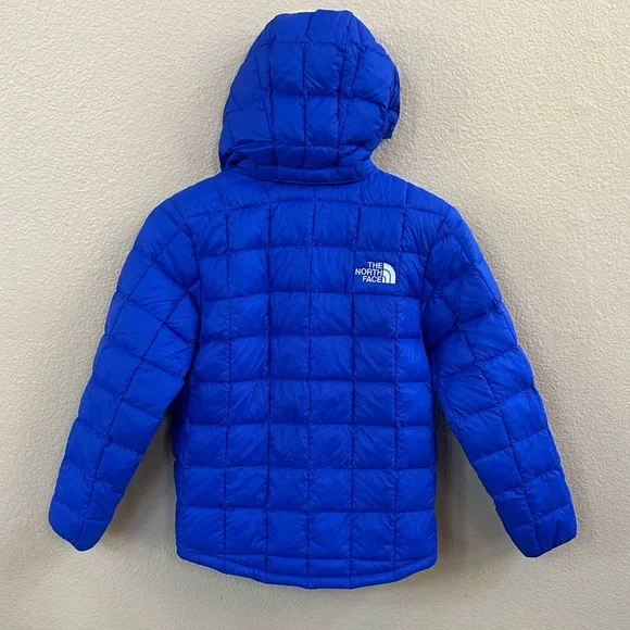 The North Face Thermoball Hooded
Insulated Jacket Boys Medium New Without Tags! - Picture 10 of 16